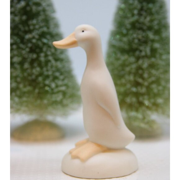 Dept 56 Snowbabies - Babies on the Farm - Farmyard Friends - Picture 5 of 8